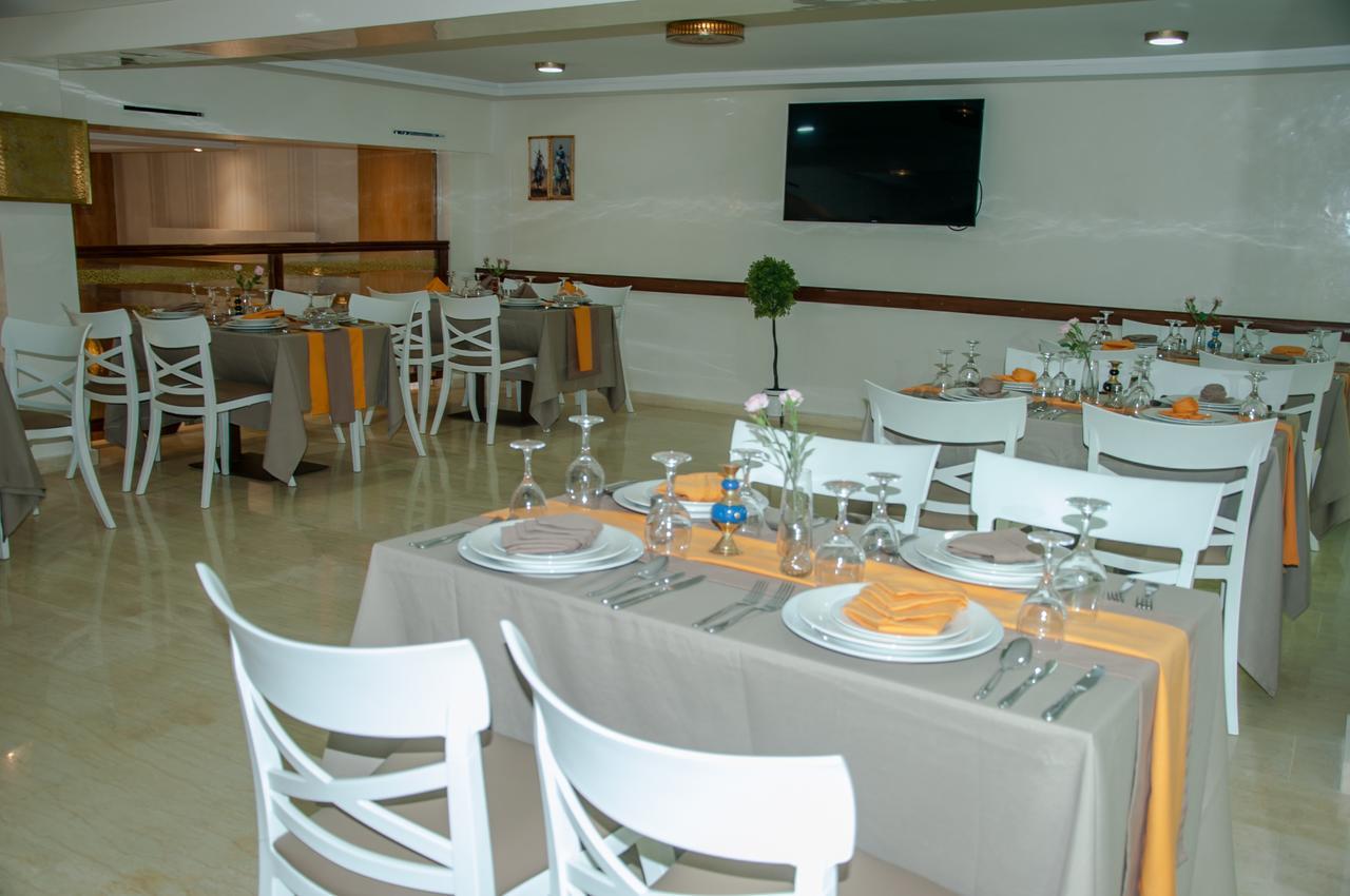 Sania Hotel Sidi Bennour Buitenkant foto